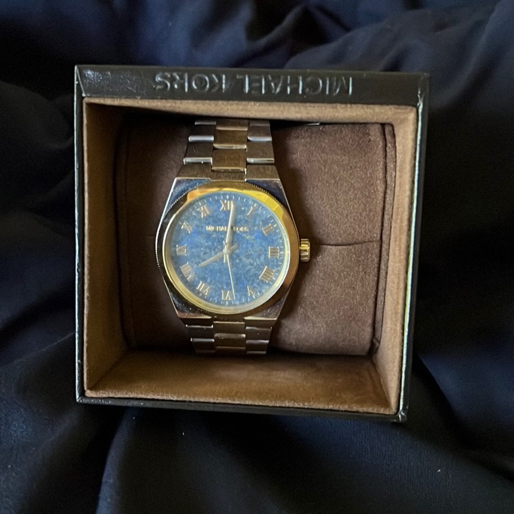 Two tone band blue face Michael Kors
